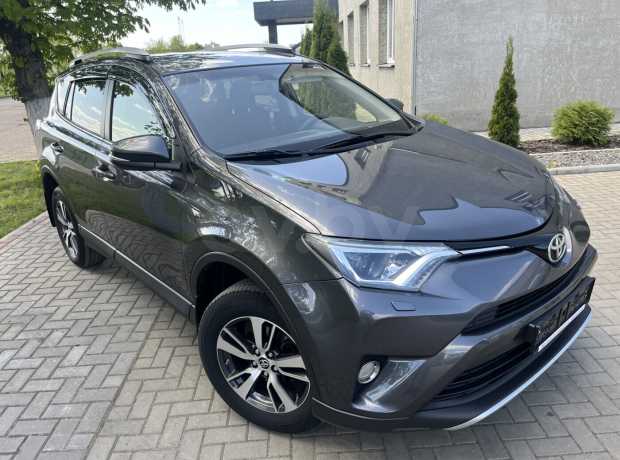 Toyota RAV4 IV (XA40) Рестайлинг