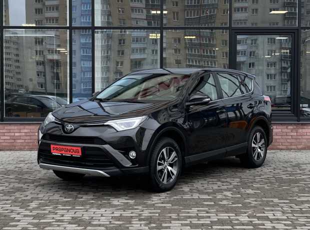 Toyota RAV4 IV (XA40) Рестайлинг