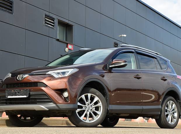 Toyota RAV4 IV (XA40) Рестайлинг