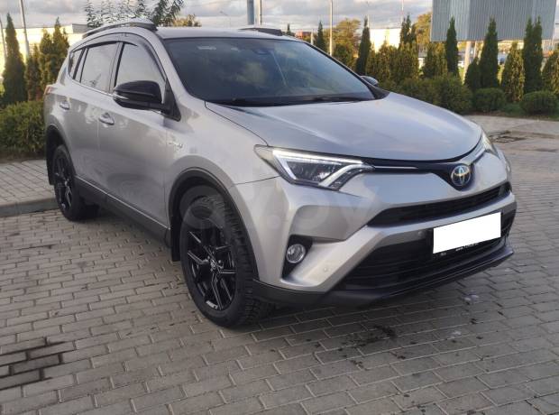 Toyota RAV4 IV (XA40) Рестайлинг