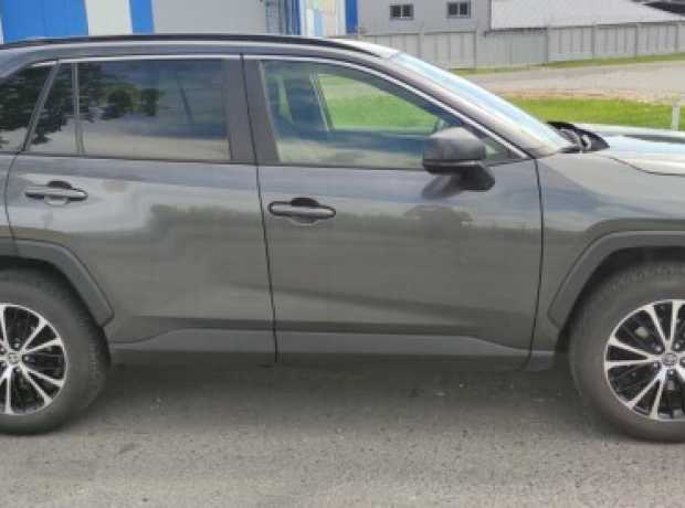 Toyota RAV4 V (XA50), 2018, пробег 75000 км