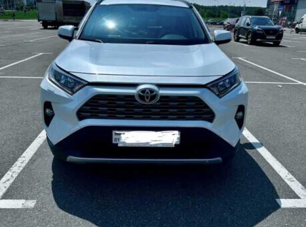 Toyota RAV4 V (XA50), 2019, пробег 155000 км