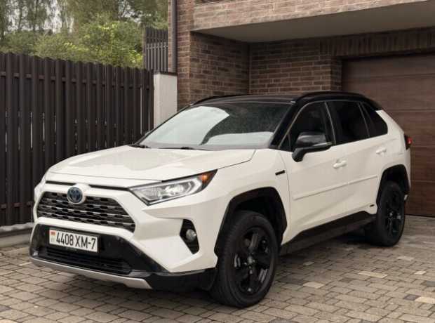 Toyota RAV4 V (XA50), 2019, пробег 90500 км