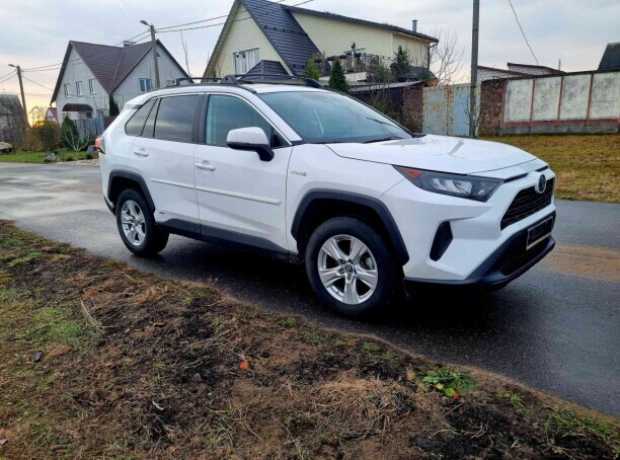 Toyota RAV4 V (XA50), 2019, пробег 98000 км