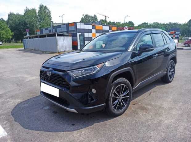 Toyota RAV4 V (XA50), 2020, пробег 111800 км