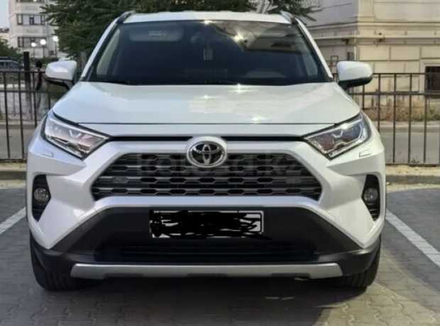 Toyota RAV4 V (XA50), 2020, пробег 162320 км