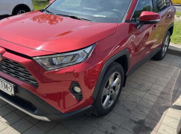 Toyota RAV4 V (XA50), 2021, пробег 82000 км