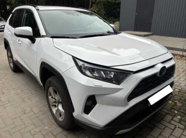 Toyota RAV4 V (XA50), 2021, пробег 96000 км
