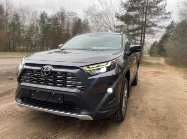 Toyota RAV4 V (XA50), 2022, пробег 45000 км