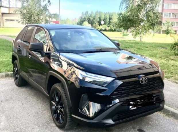 Toyota RAV4 V (XA50), 2023, пробег 30000 км