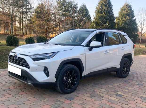 Toyota RAV4 V (XA50), 2024, пробег 1010 км