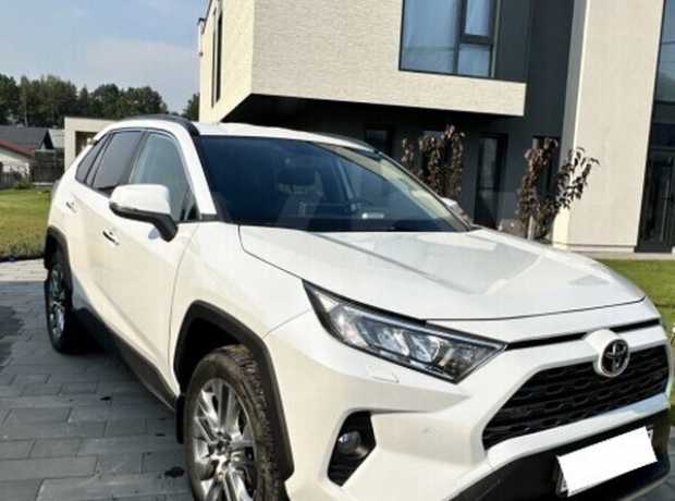 Toyota RAV4 V (XA50)