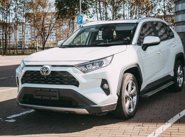 Toyota RAV4 V (XA50)