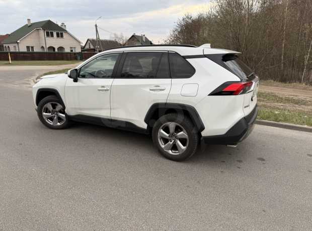 Toyota RAV4 V (XA50)