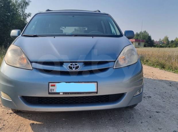 Toyota Sienna II (XL20) Рестайлинг