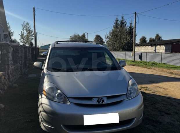 Toyota Sienna II (XL20) Рестайлинг