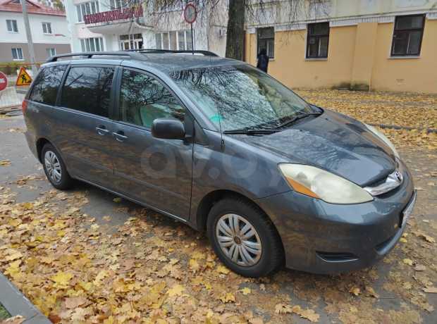 Toyota Sienna II (XL20) Рестайлинг