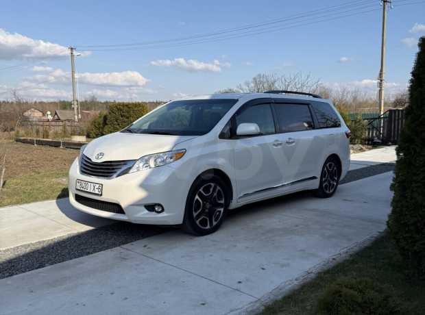 Toyota Sienna III (XL30) Рестайлинг