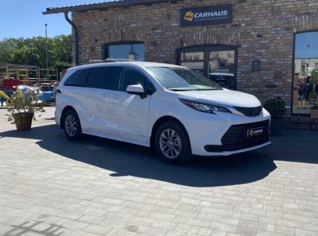 Toyota Sienna IV (XL40), 2021, пробег 35000 км Toyota Sienna IV (XL40), 2021, пробег 35000 км
