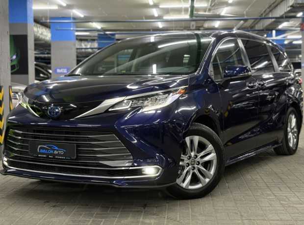 Toyota Sienna IV (XL40)