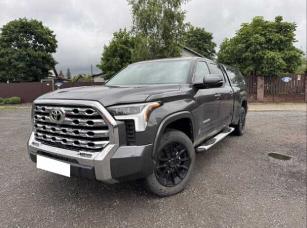 Toyota Tundra III, 2021, пробег 19600 км
