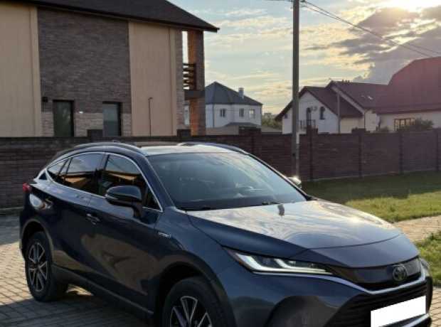 Toyota Venza II, 2021, пробег 75000 км