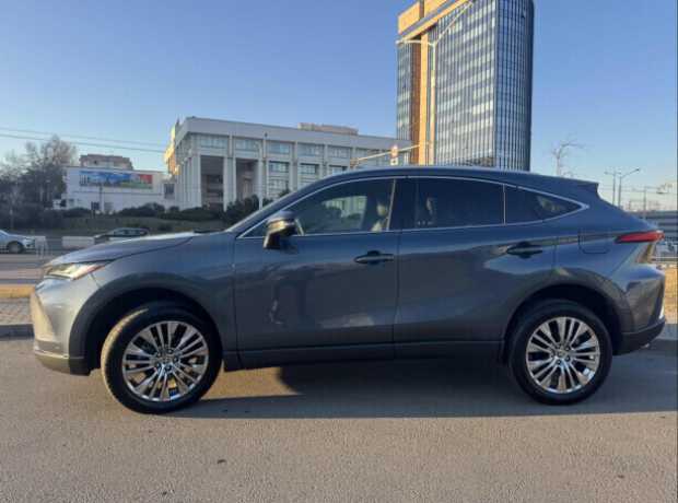Toyota Venza II, 2022, пробег 17000 км
