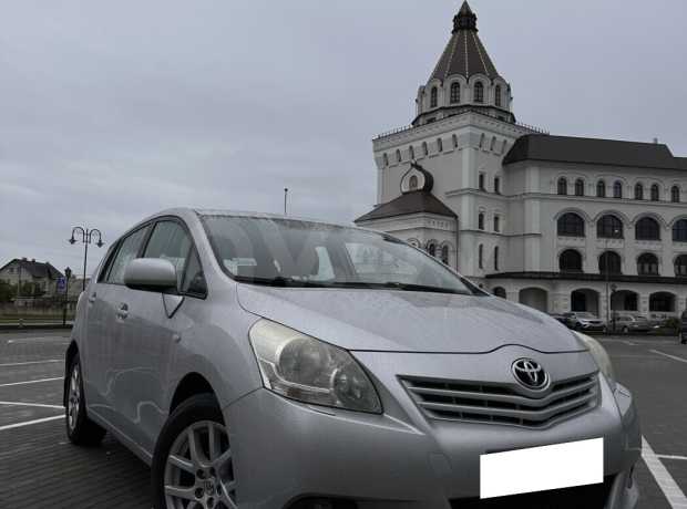 Toyota Verso I