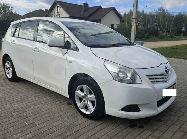 Toyota Verso I