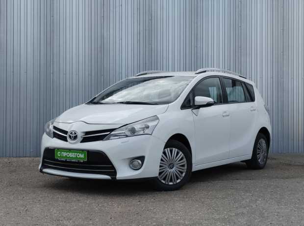 Toyota Verso I Рестайлинг