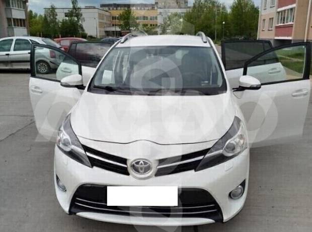 Toyota Verso I Рестайлинг