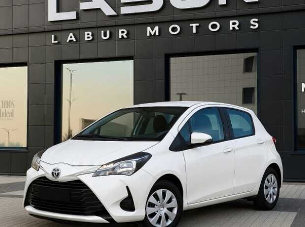 Toyota Yaris III (XP130)  2-й рестайлинг, 2019, пробег 98000 км