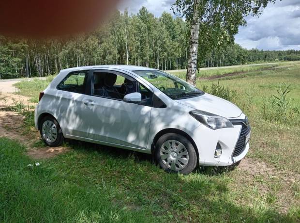 Toyota Yaris III (XP130) Рестайлинг