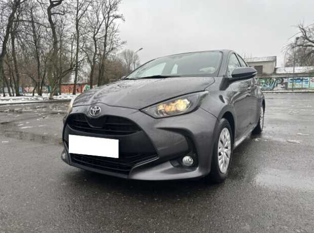 Toyota Yaris IV (XP210), 2021, пробег 110000 км