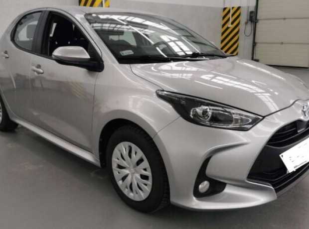 Toyota Yaris IV (XP210), 2022, пробег 140000 км