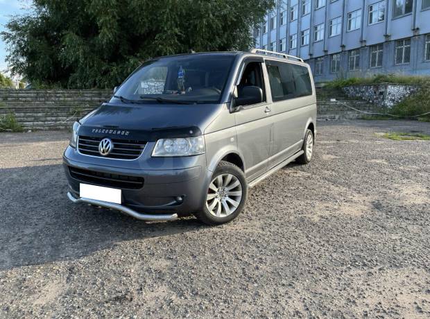 Volkswagen Caravelle T5