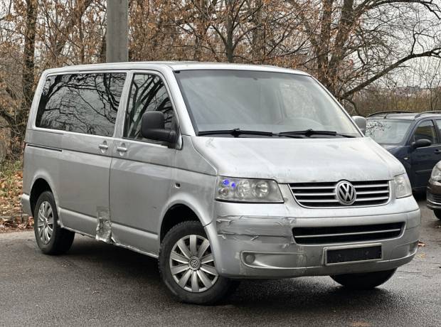 Volkswagen Caravelle T5