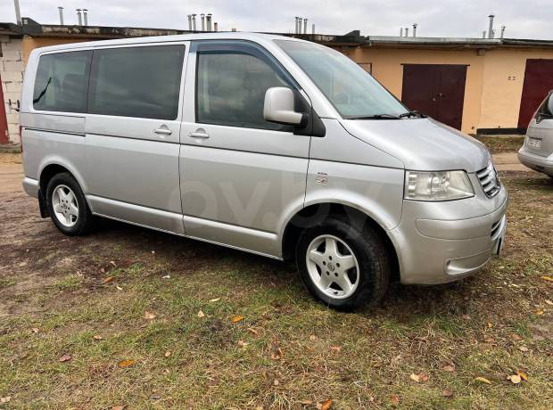 Volkswagen Caravelle T5