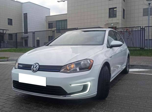 Volkswagen e-Golf VII