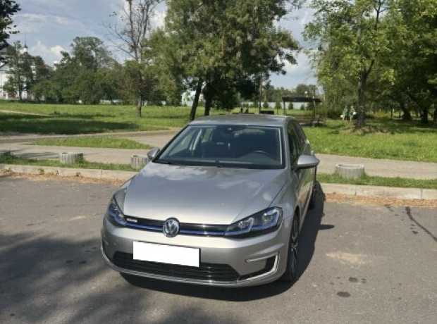 Volkswagen e-Golf VII  Рестайлинг, 2017, пробег 87000 км