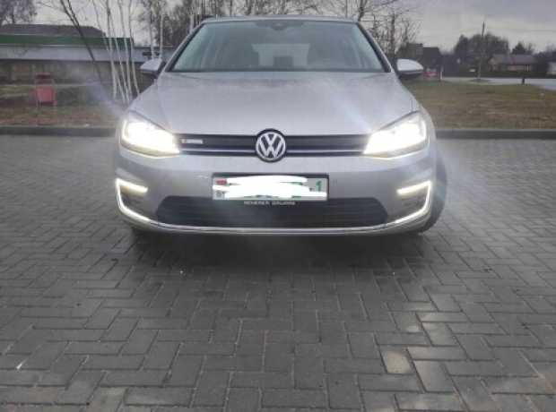 Volkswagen e-Golf VII  Рестайлинг, 2018, пробег 104700 км