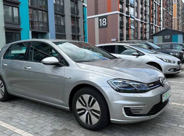 Volkswagen e-Golf VII Рестайлинг