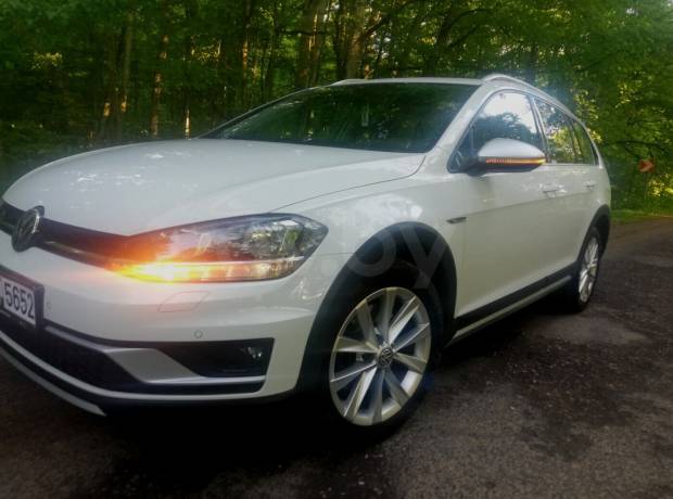 Volkswagen Golf Alltrack II