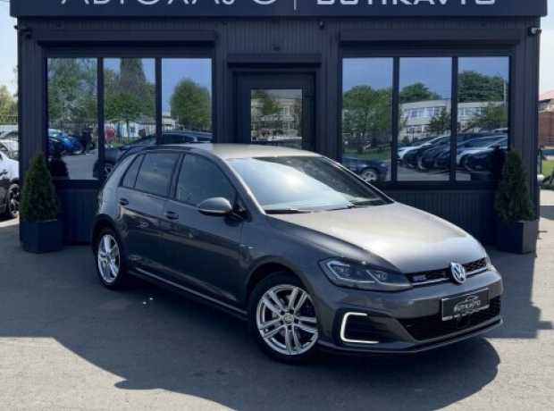 Volkswagen Golf GTE VII  Рестайлинг, 2017, пробег 179000 км