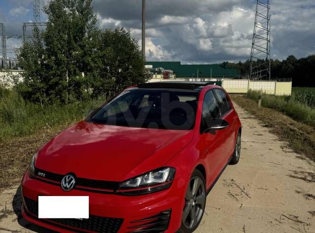 Volkswagen Golf GTI VII