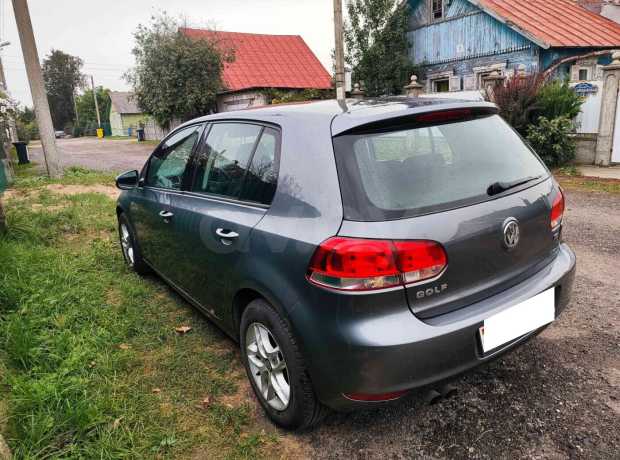 Volkswagen Golf VI