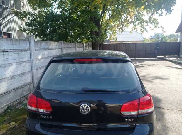 Volkswagen Golf VI