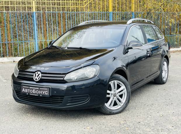 Volkswagen Golf VI