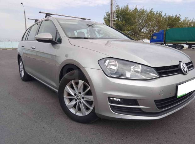 Volkswagen Golf VII