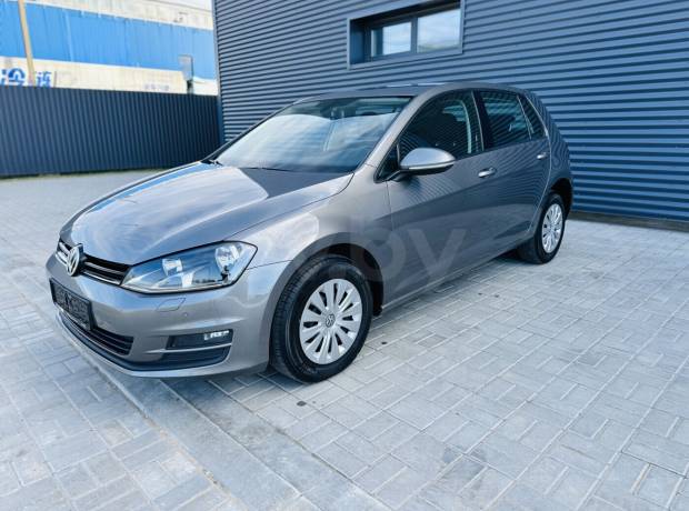 Volkswagen Golf VII